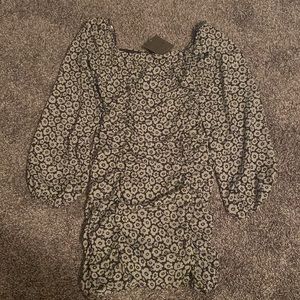 LELIS Short Long Sleeve Dress